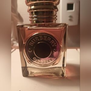 Burberry Godess